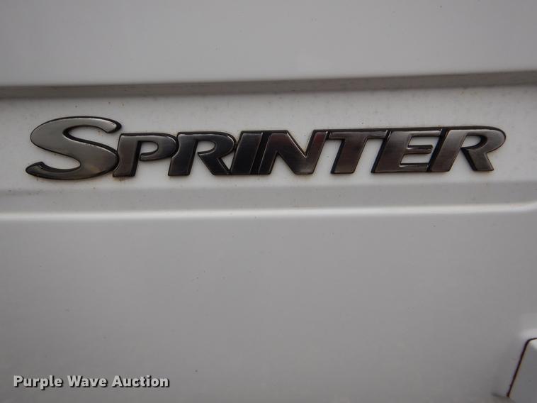 image for item DE6058 2006 Dodge Sprinter 3500 van