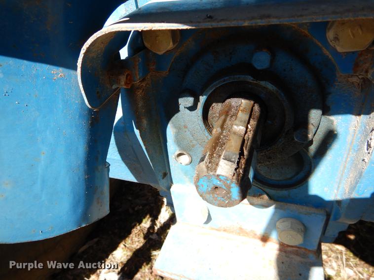 image for item DE6061 1990 Ford 1520 MFWD tractor