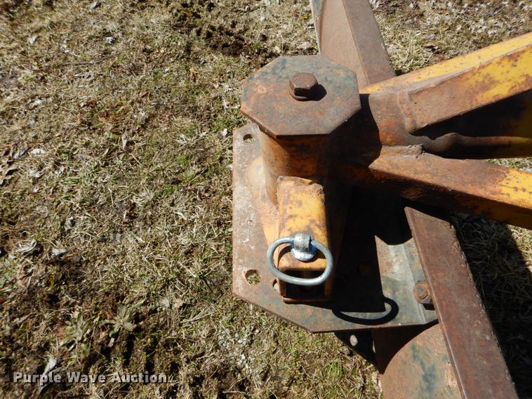 image for item DE6061 1990 Ford 1520 MFWD tractor