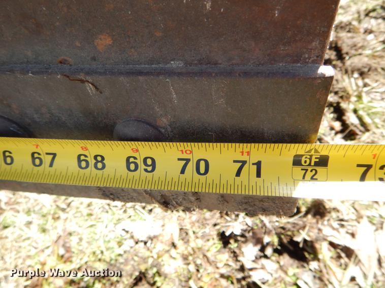 image for item DE6061 1990 Ford 1520 MFWD tractor