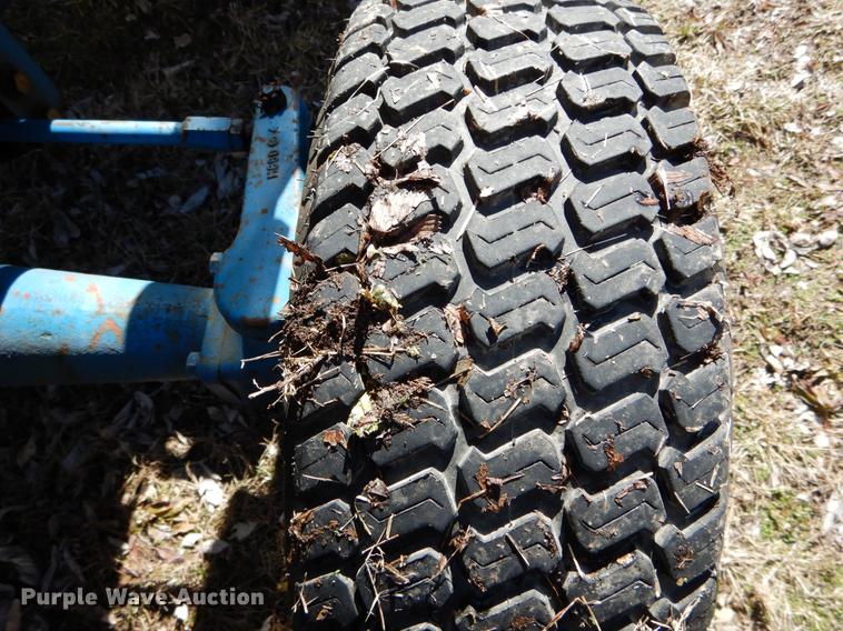 image for item DE6061 1990 Ford 1520 MFWD tractor