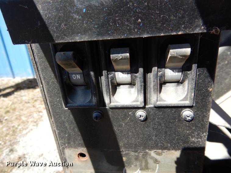 image for item DE6063 1967 Hercules 4A084 generator