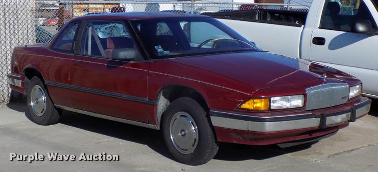 image for item DE7623 1990 Buick Regal Custom