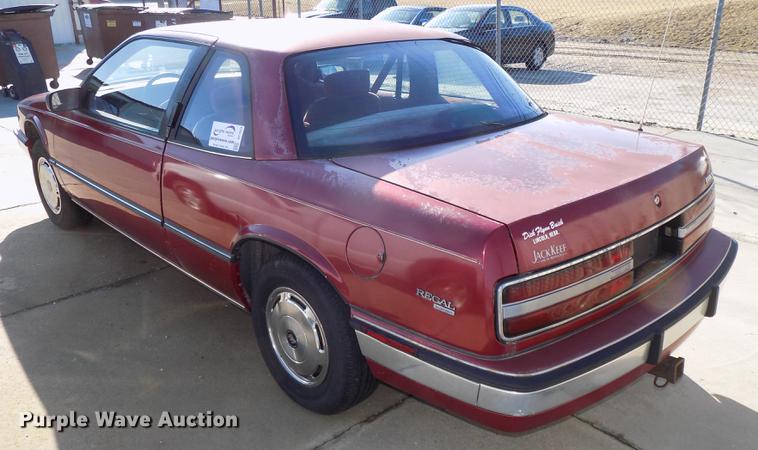image for item DE7623 1990 Buick Regal Custom