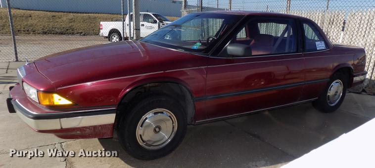 image for item DE7623 1990 Buick Regal Custom