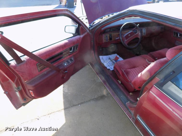 image for item DE7623 1990 Buick Regal Custom