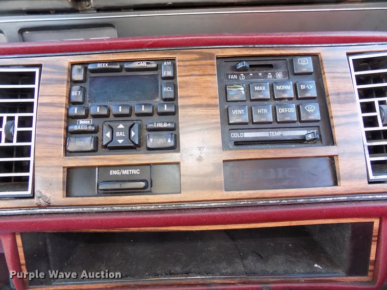 image for item DE7623 1990 Buick Regal Custom