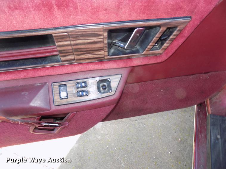 image for item DE7623 1990 Buick Regal Custom