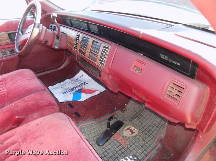 image for item DE7623 1990 Buick Regal Custom