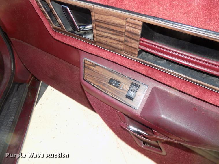 image for item DE7623 1990 Buick Regal Custom