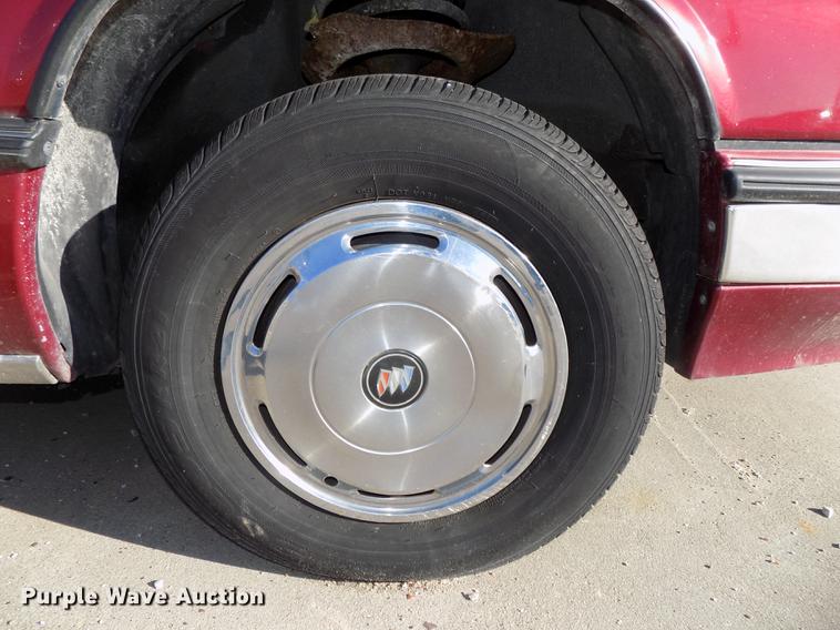 image for item DE7623 1990 Buick Regal Custom