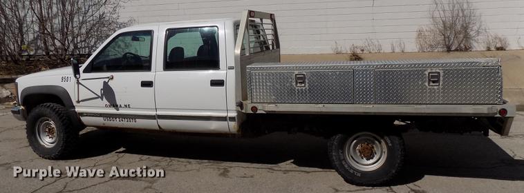 image for item DE7624 1995 Chevrolet Cheyenne 3500 Crew Cab flatbed pickup truck