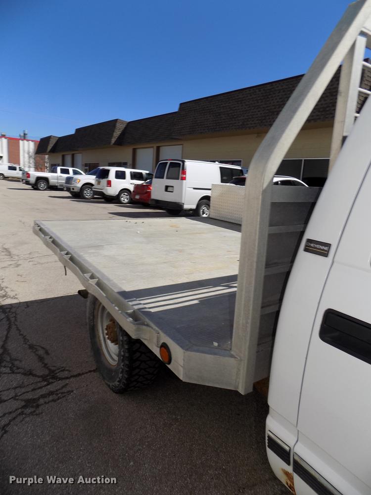 image for item DE7624 1995 Chevrolet Cheyenne 3500 Crew Cab flatbed pickup truck