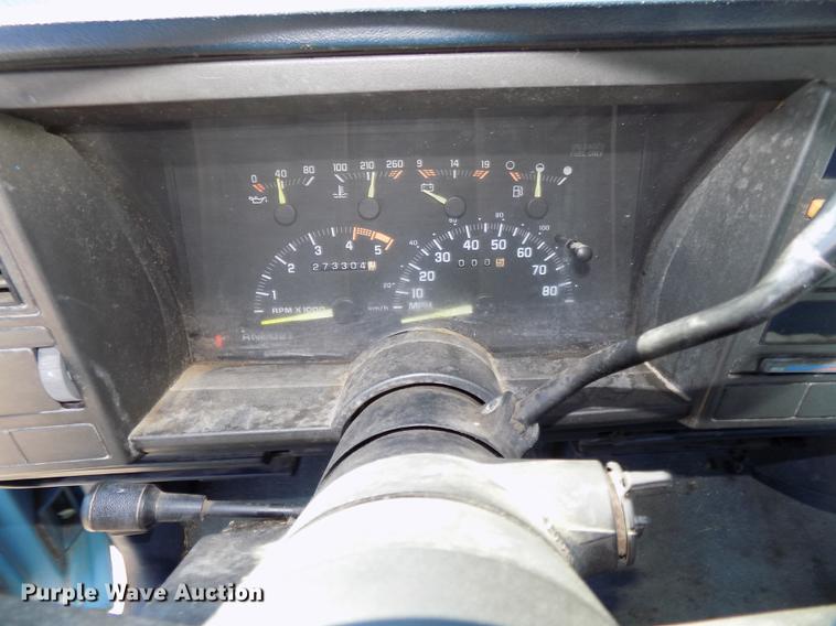 image for item DE7625 1993 Chevrolet C1500 pickup truck