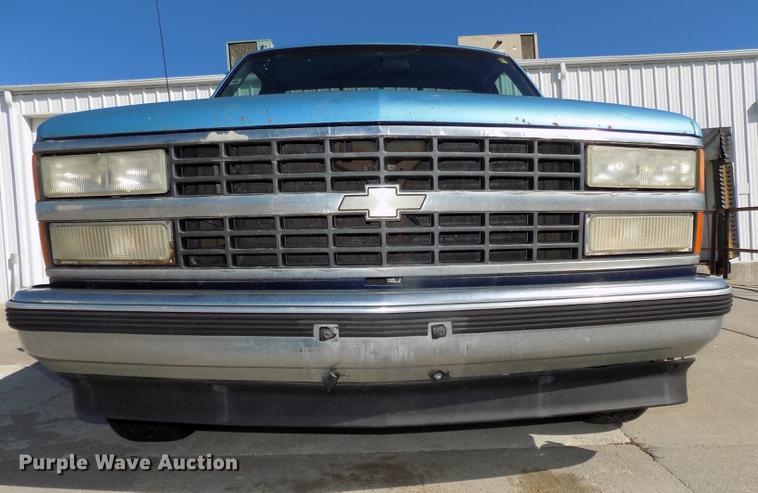 image for item DE7625 1993 Chevrolet C1500 pickup truck