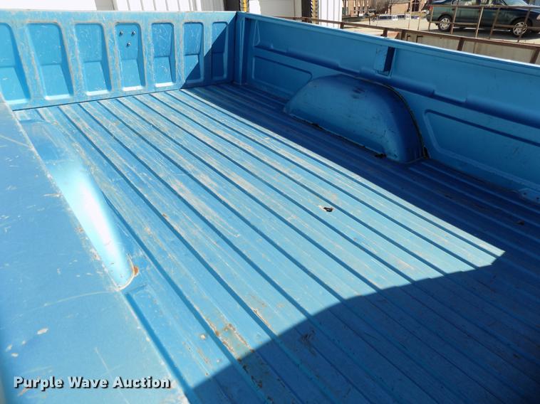 image for item DE7625 1993 Chevrolet C1500 pickup truck