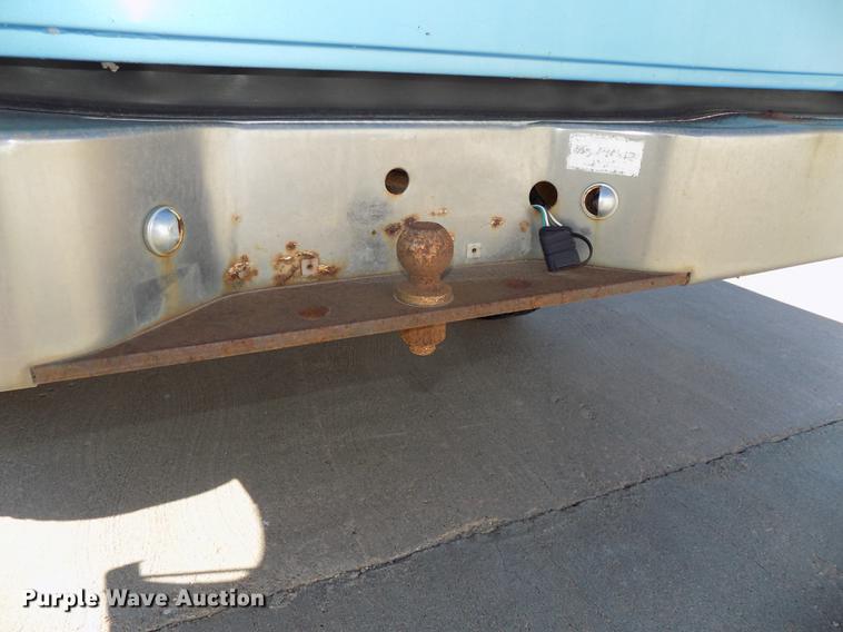 image for item DE7625 1993 Chevrolet C1500 pickup truck