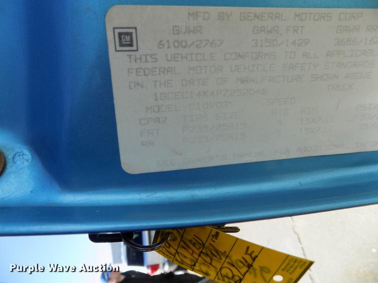 image for item DE7625 1993 Chevrolet C1500 pickup truck