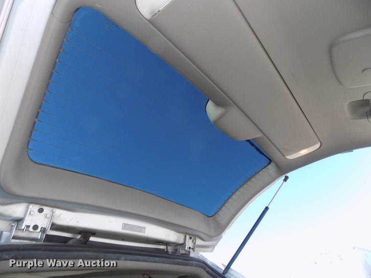 image for item DE7626 2002 Chrysler Voyager van