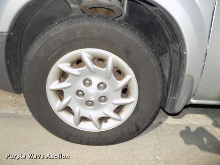 image for item DE7626 2002 Chrysler Voyager van