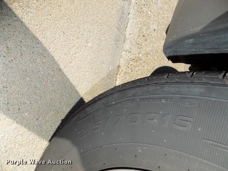 image for item DE7626 2002 Chrysler Voyager van