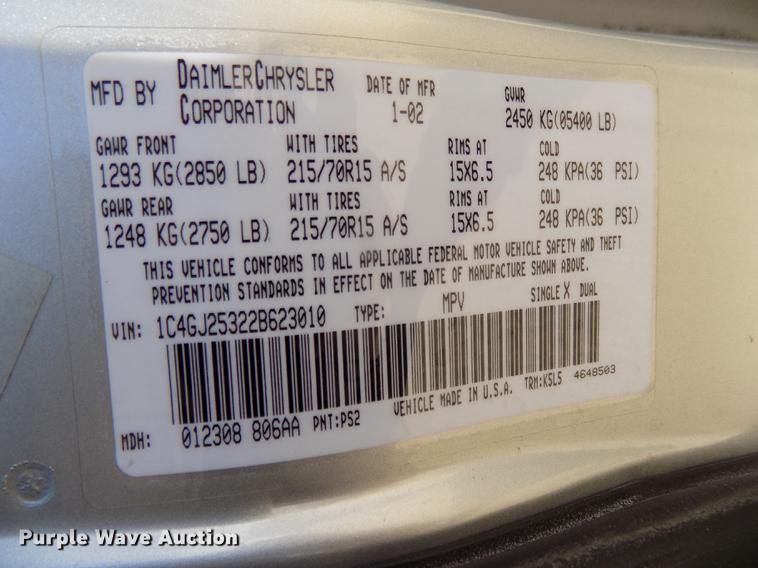 image for item DE7626 2002 Chrysler Voyager van