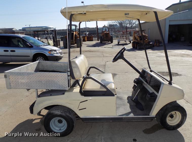 image for item DE7627 Club Car golf beverage cart