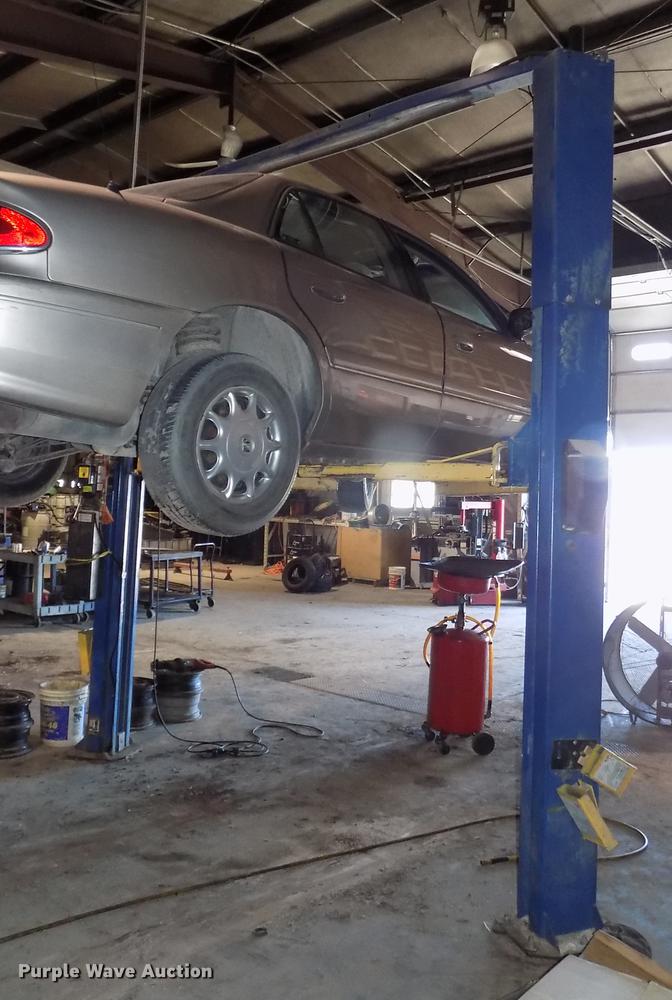 image for item DE7630 Rotary Lift SP0A9-200 two post car lift