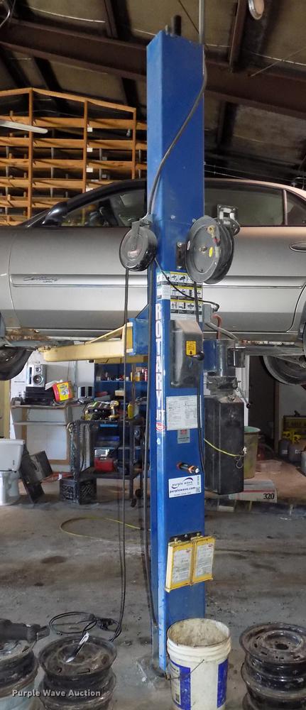 image for item DE7630 Rotary Lift SP0A9-200 two post car lift
