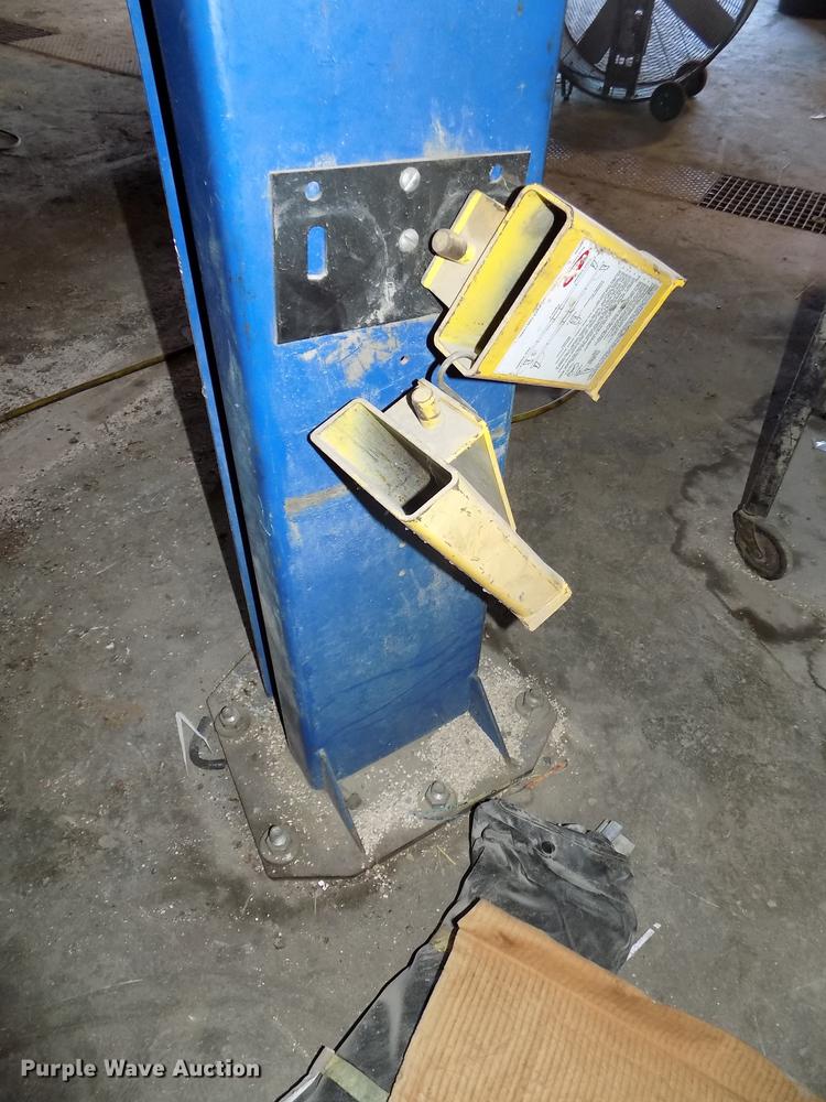 image for item DE7630 Rotary Lift SP0A9-200 two post car lift