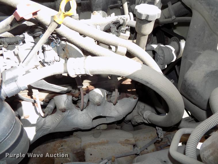 image for item DE7633 2004 GMC Sierra 1500 pickup truck