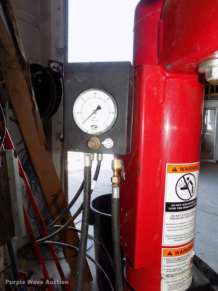 image for item DE7638 2011 Hunter TCX535E tire machine