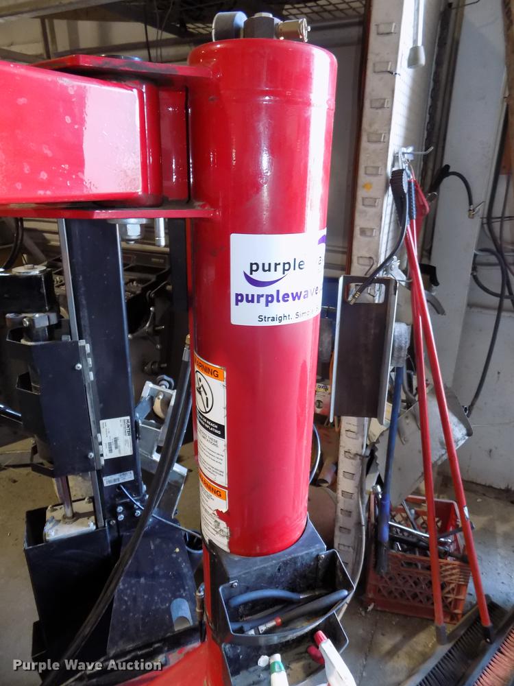 image for item DE7638 2011 Hunter TCX535E tire machine