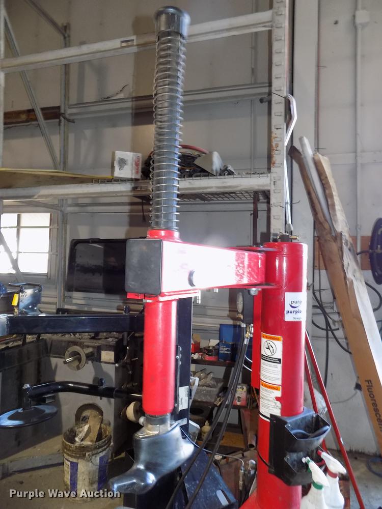 image for item DE7638 2011 Hunter TCX535E tire machine