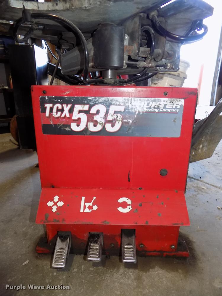 image for item DE7638 2011 Hunter TCX535E tire machine