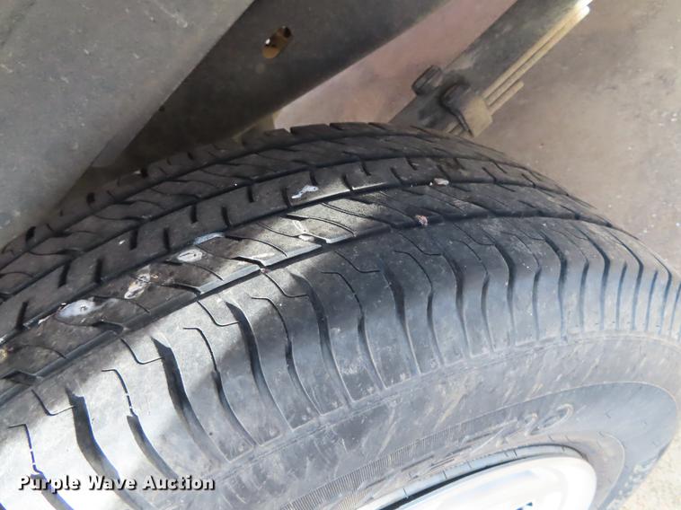 image for item DF1351 2010 Ford E150 van