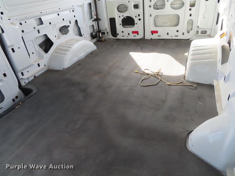 image for item DF1351 2010 Ford E150 van