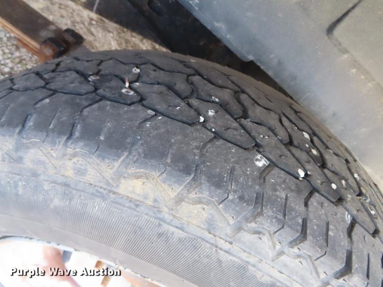 image for item DF1352 2010 Ford E150 van