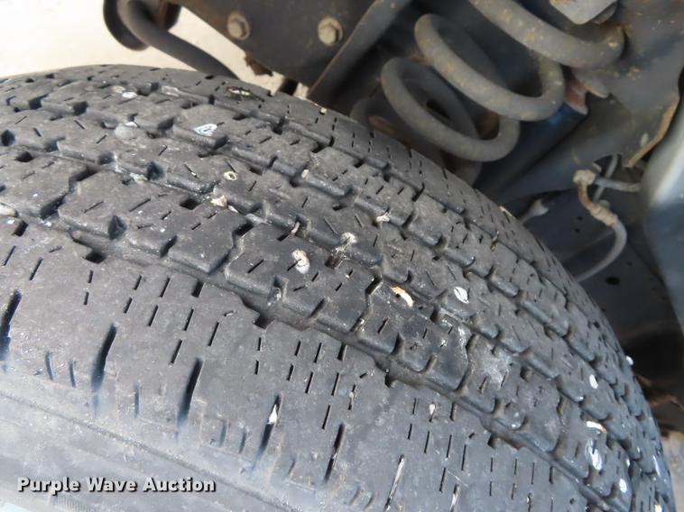 image for item DF1352 2010 Ford E150 van