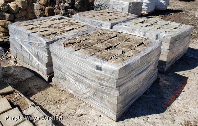 image for item DF3337 Approximately 789 landscape blocks