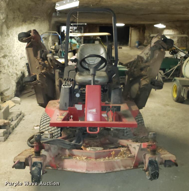 image for item DF3340 Toro Groundsmaster 4000D lawn mower