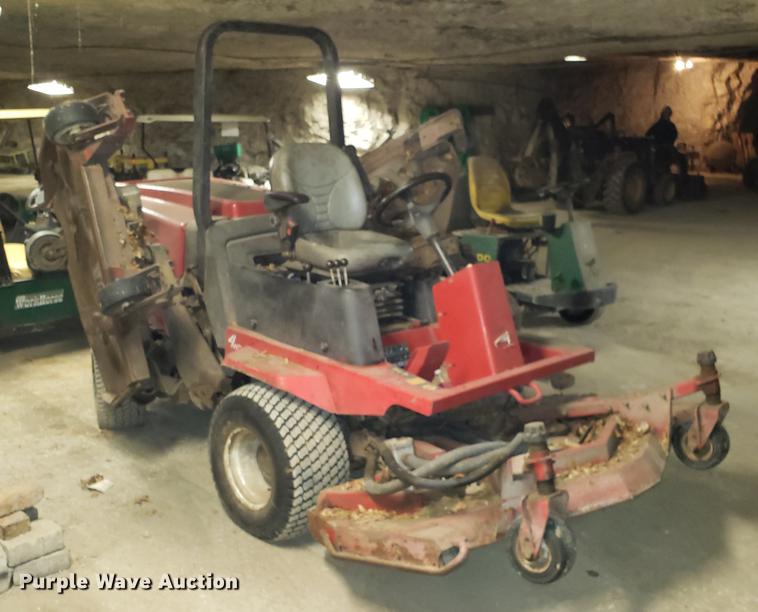 image for item DF3340 Toro Groundsmaster 4000D lawn mower