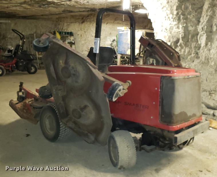 image for item DF3340 Toro Groundsmaster 4000D lawn mower