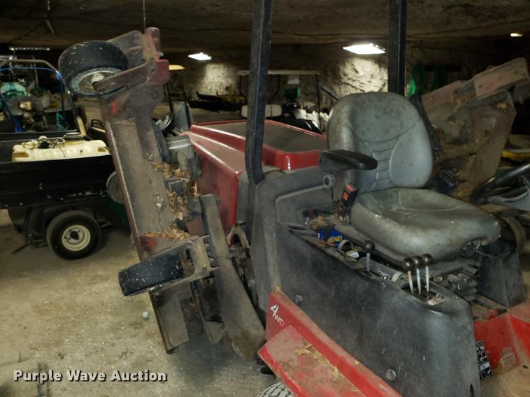 image for item DF3340 Toro Groundsmaster 4000D lawn mower