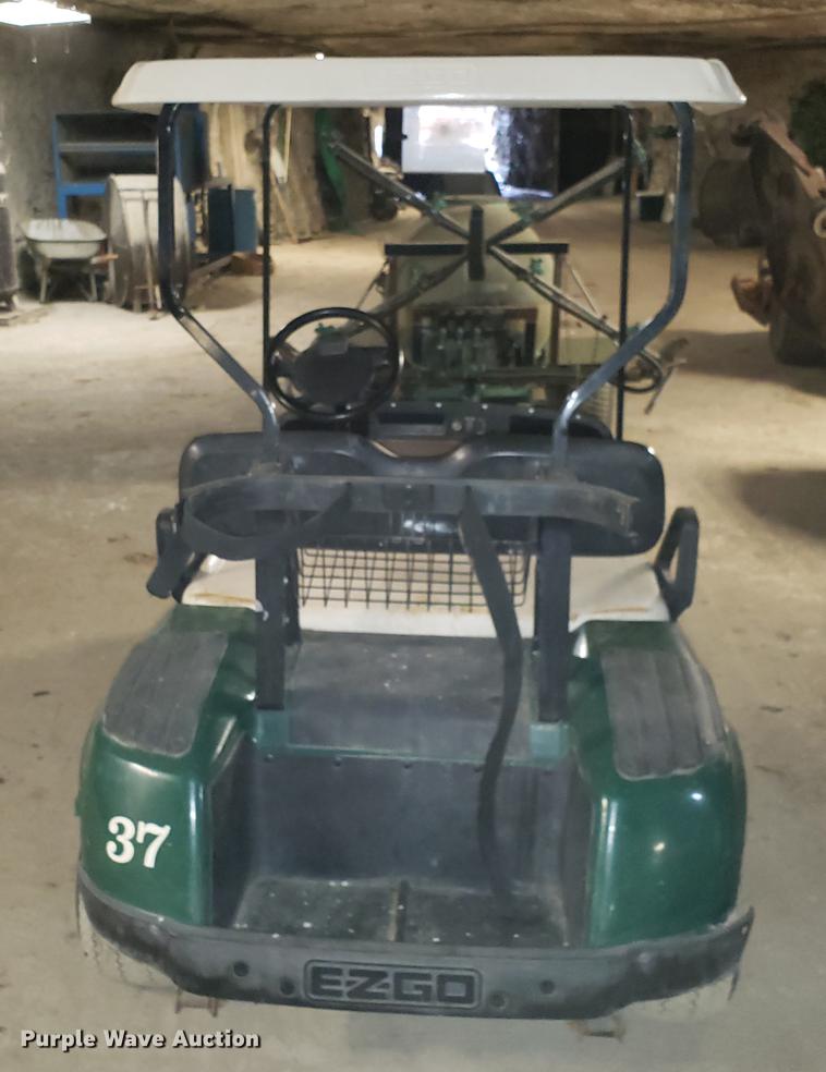 image for item DF3341 Ez-go E402 golf cart