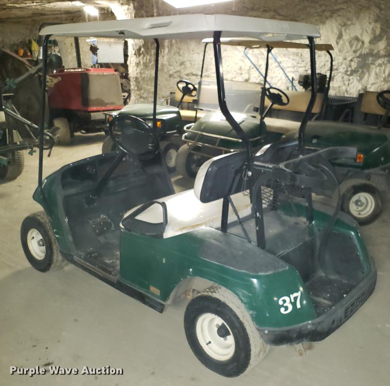 image for item DF3341 Ez-go E402 golf cart