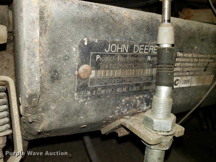 image for item DF3342 John Deere 2500E lawn mower