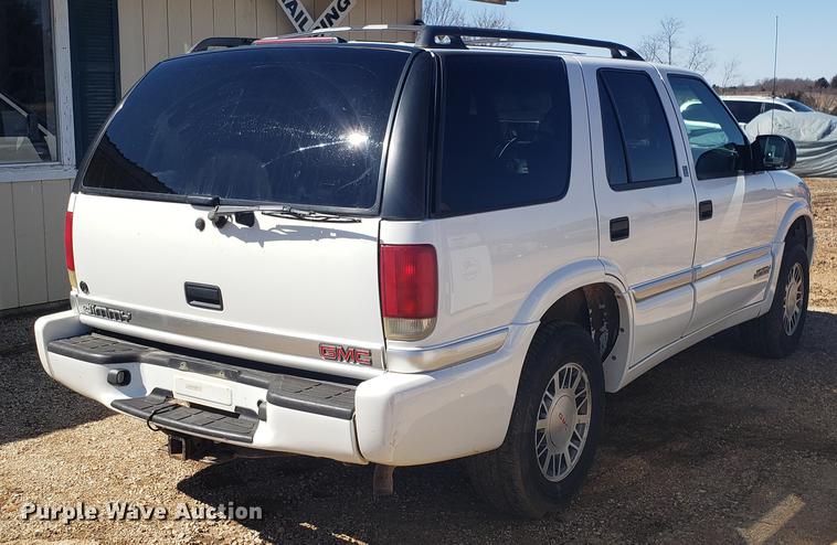 image for item DF3367 2000 GMC Jimmy Envoy SUV