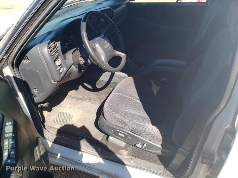 image for item DF3367 2000 GMC Jimmy Envoy SUV