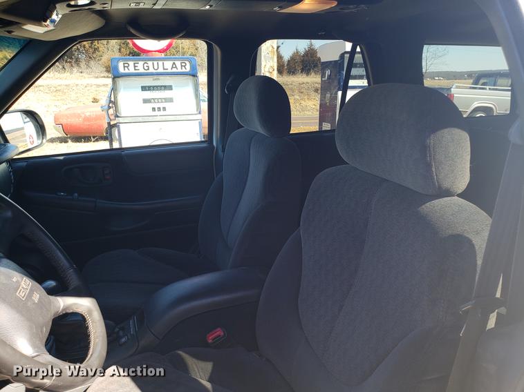 image for item DF3367 2000 GMC Jimmy Envoy SUV